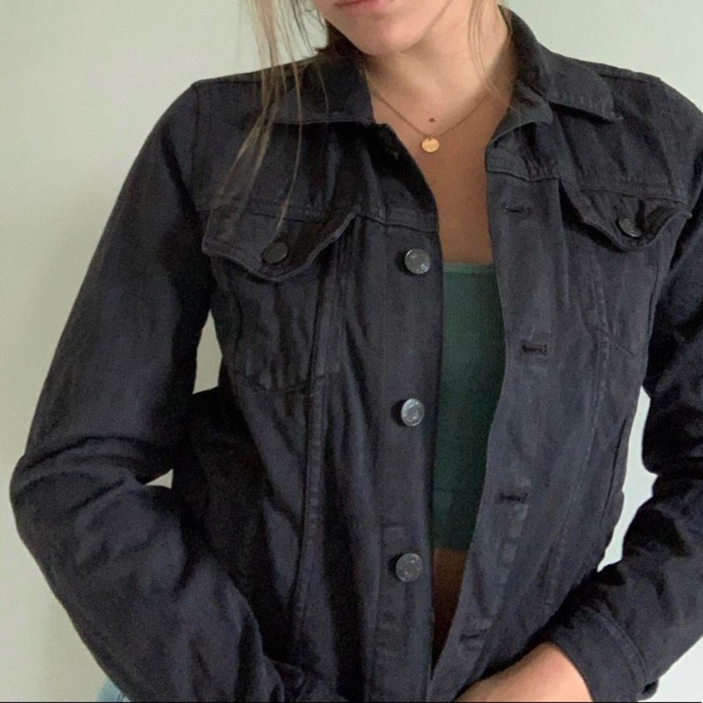 gap classic black denim jacket!